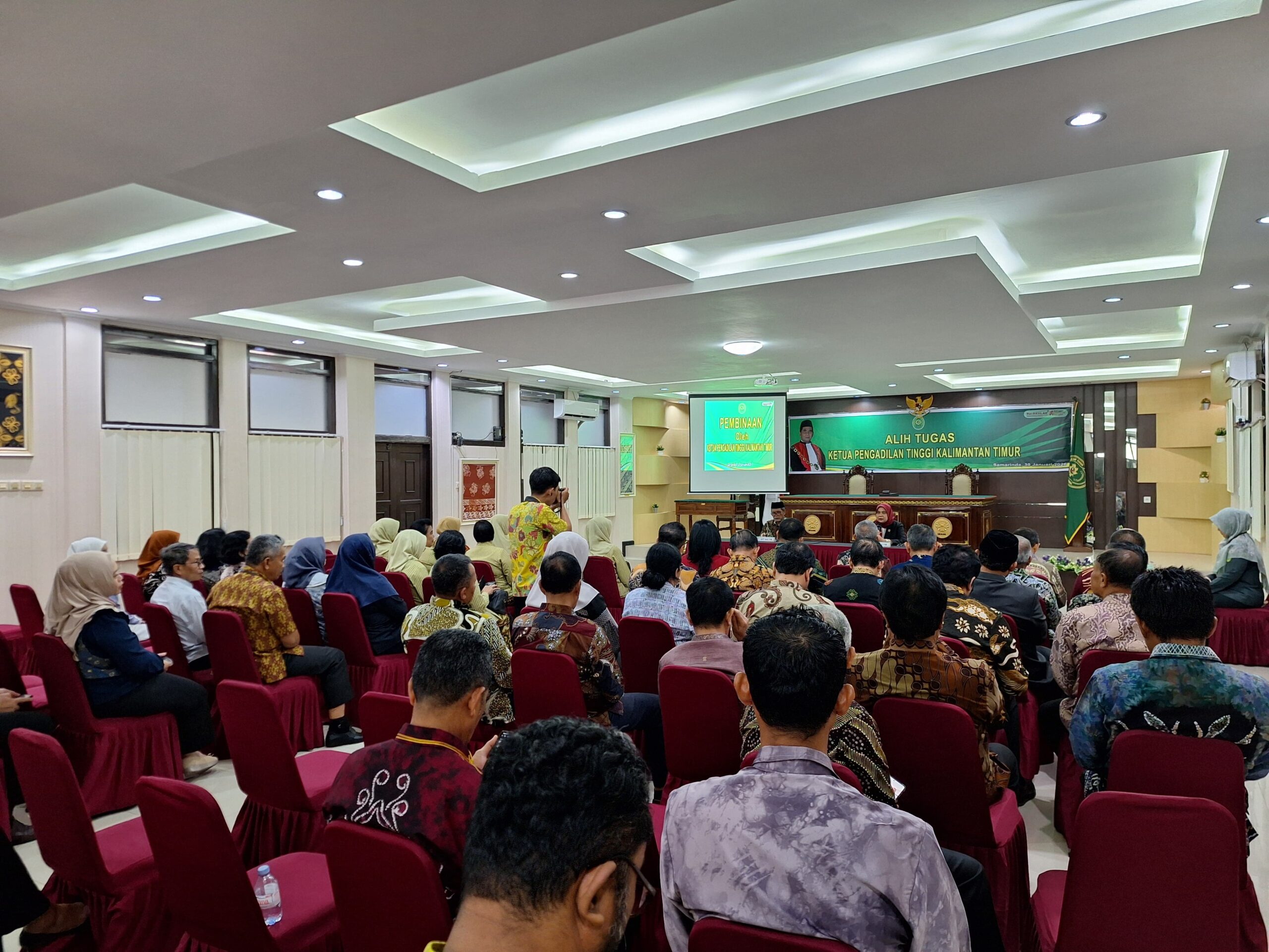 Pengantar Alih Tugas Ketua PT Kaltim, Menjaga Kenangan, Merawat Kebersamaan